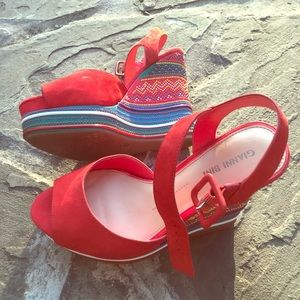 Gianni Bini Red Wedges with Multicolor Accents
